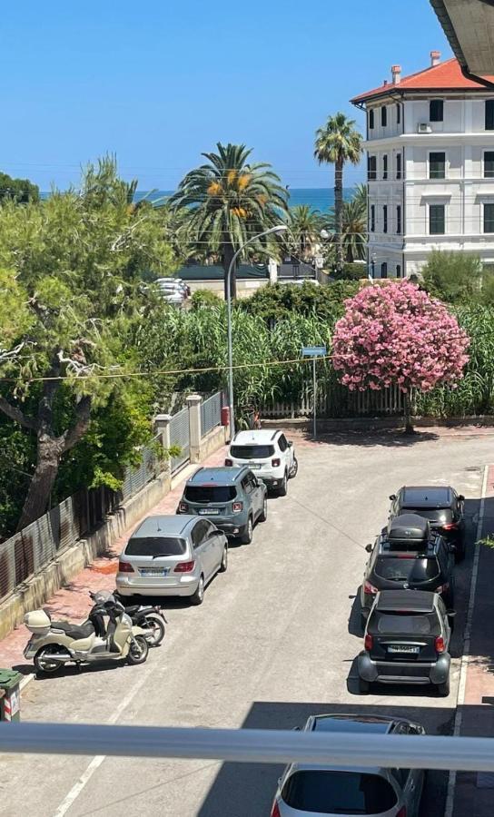 Da Cate - Appartamento Al Mare Grottammare Kültér fotó